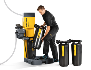 Kassetis olev ventiil takistab vedelikel välja voolata.