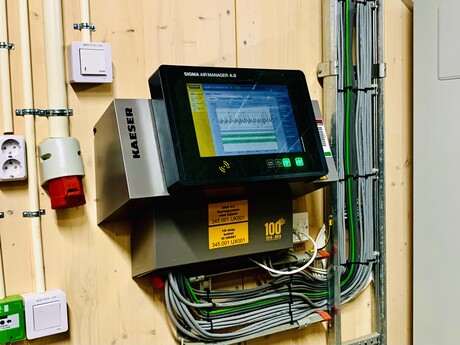 Juhtsüsteem SIGMA AIR MANAGER 4.0 juhib suruõhujaama ja kannab hoolt ühtlase koormatuse eest.