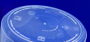 Fürst GmbH toodetud plastpudeli põhi.