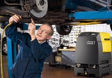 Kolbkompressor i.Comp 9 Tower T on perfektne autotöökodade jaoks.