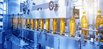 Suruõhukompressorid toiduainete pakendamisel rakendatuna – puhas, turvaline ja õlivaba tehnoloogia ettevõttelt KAESER KOMPRESSOREN tootmisliinil.